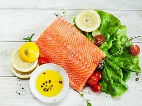 Le menu du régime protéiné comprend du poisson.